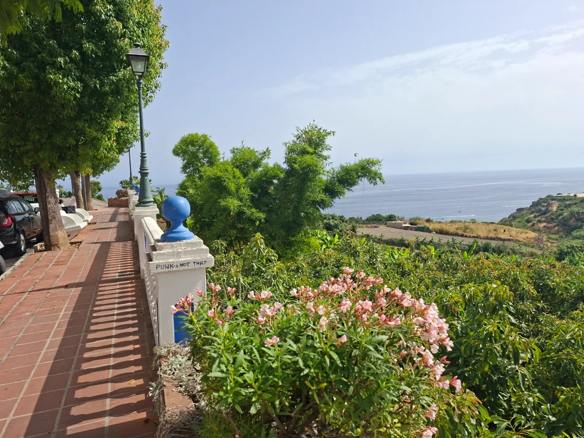 Sea view across the street